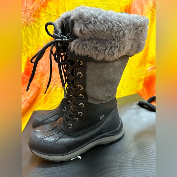 UGG Adirondock-III US-5 - Picture 3 of 12